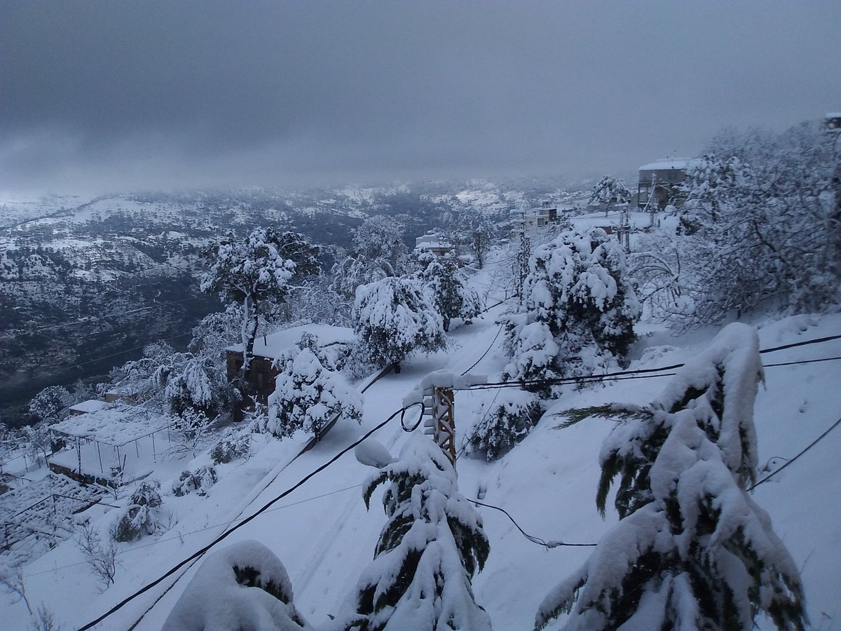 من وقت اللي جينا على الدني عم نسمع عن آذار الغدار وعن سبع ثلجاته الكبار من عدى الصغار  حتى هذه السنة عرفنا انه هيك عن جد