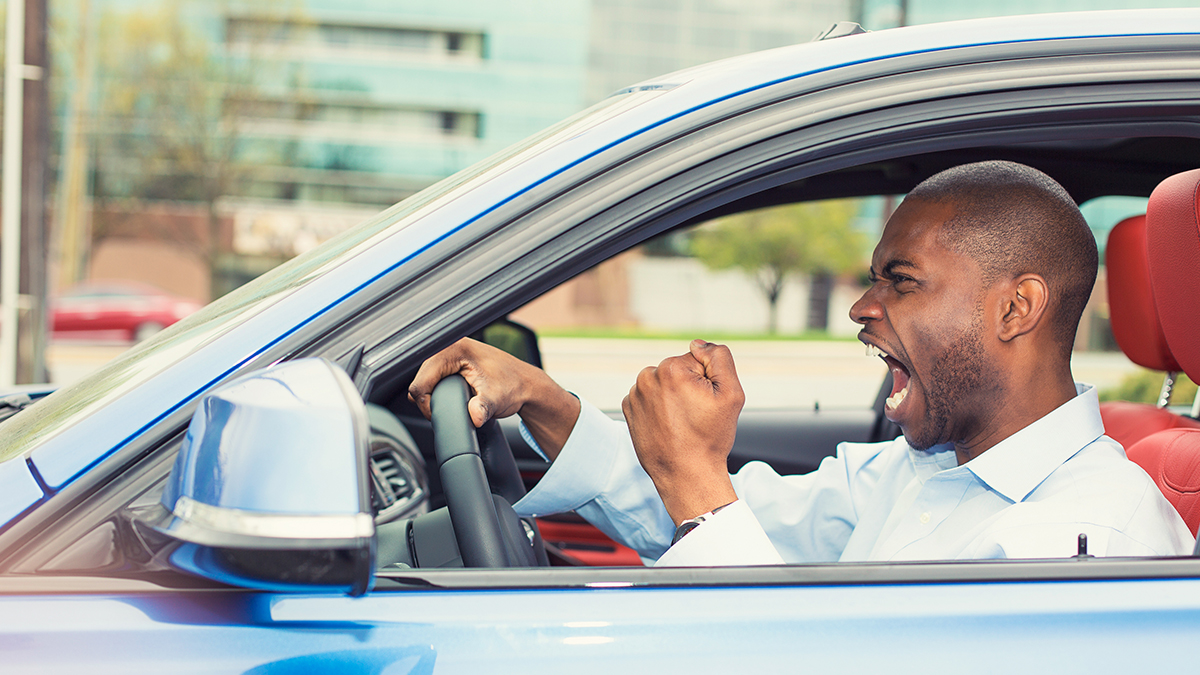 ZeroFatalsNV's tweet photo. Don't be this guy. The calmer you are while driving, the more you'll pay attention to your surroundings and keep yourself and others safe. Make the smart choice, drive calmly. #RoadSafety #AggressiveDriving #AngryDriver https://t.co/17Qs8rjNLH