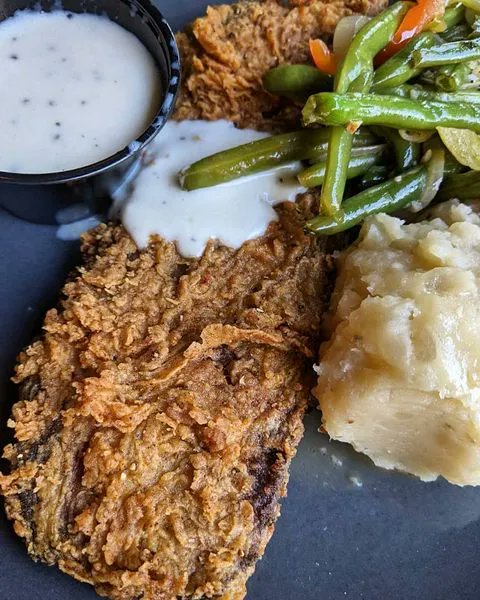 DallasSmokyRose's tweet photo. Chicken Fried Brisket? Say no more!😍🤤🍽
•
•
•
#dallassmokyrose #dallasbbq #dallaseats #214eats #bestof214 #texasbbq  #visitdallas #texastodo #txbbq #dallasrestaurants #dallasnightlife #dallassocial #dallasfun #exploredallas #dallasfood #dallaslife #dallasliving #dallaseater https://t.co/VF2EtMEK5L