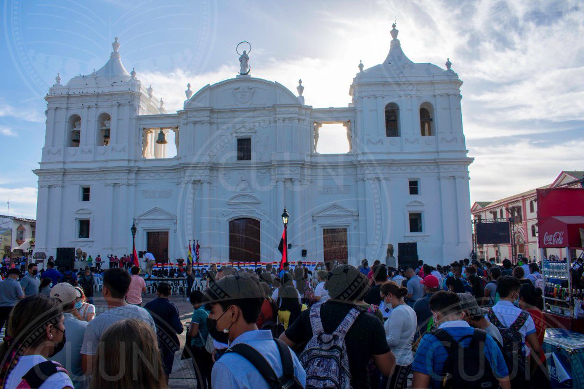 Bienvenida Universitaria 2022
#𝗖𝗨𝗨𝗡𝟭𝟵𝟭𝟰