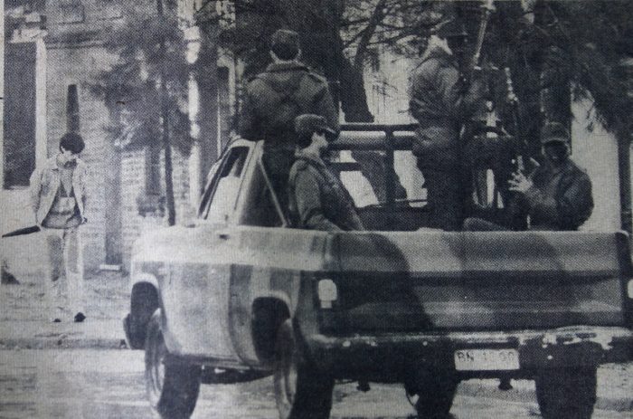 elmostrador's tweet photo. Caso Quemados: elevan penas a 10 militares por quemar a dos jóvenes en la dictadura de Pinochet
https://t.co/RmPUoO6eRu https://t.co/EnoJLQe6SD
