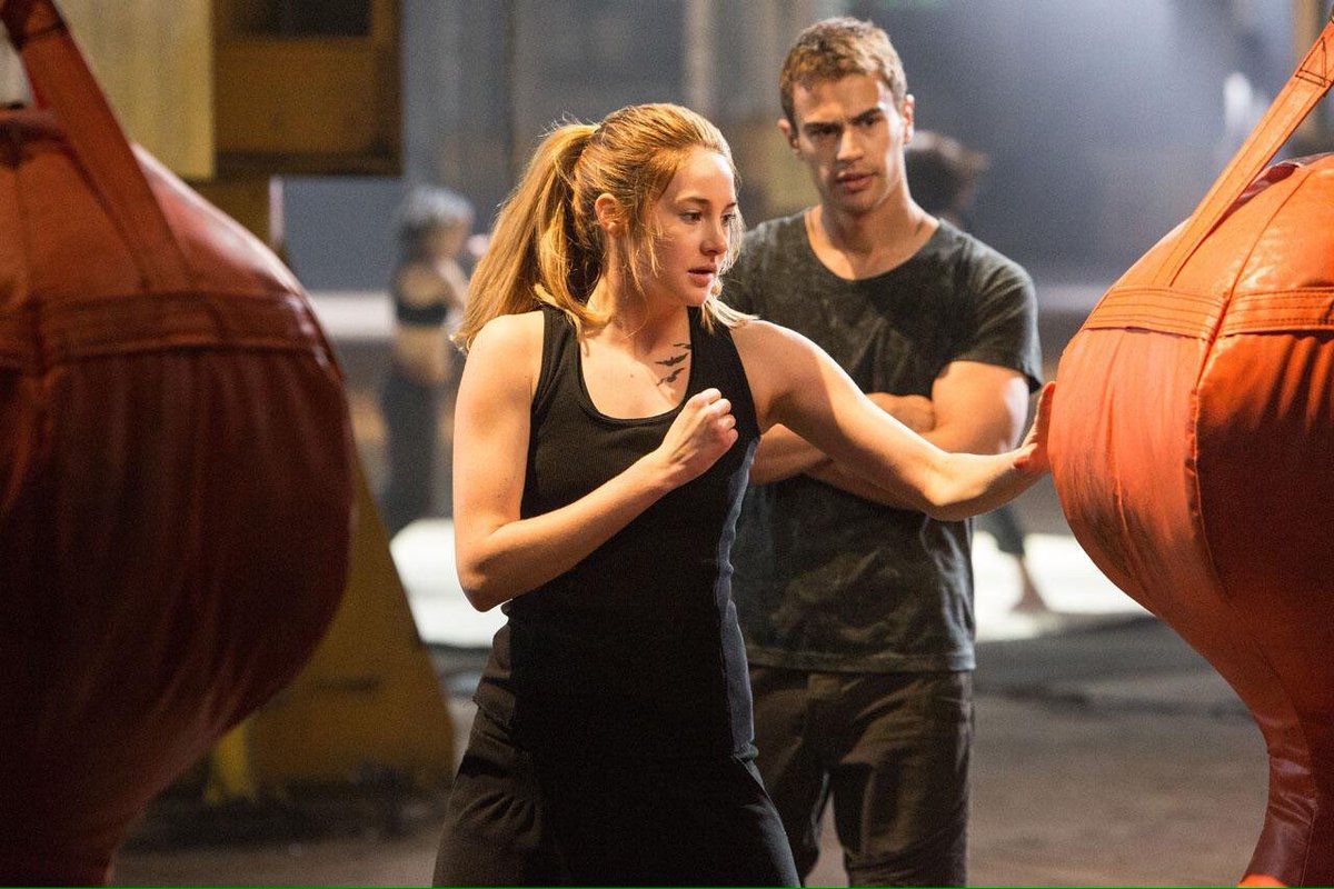 SeriesUpdateFR's tweet photo. Il y a 8 ans, le film Divergente sortait au cinéma. https://t.co/zfua1pcA2C