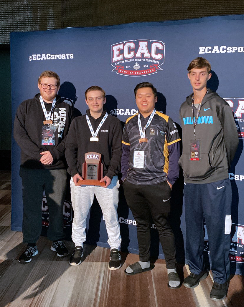 FAUOwlsEsports's tweet photo. Massive congrats to our #RocketLeague varsity team, who placed 3rd at #HVGamercon! ๐๐ฅ They competed in #NewYork in a LAN tournament against some of the best RL teams in the country. Amazing!
#esports #collegeesports #gaming #tournament #lan #varsitygaming #fau https://t.co/WCyYV31N9e