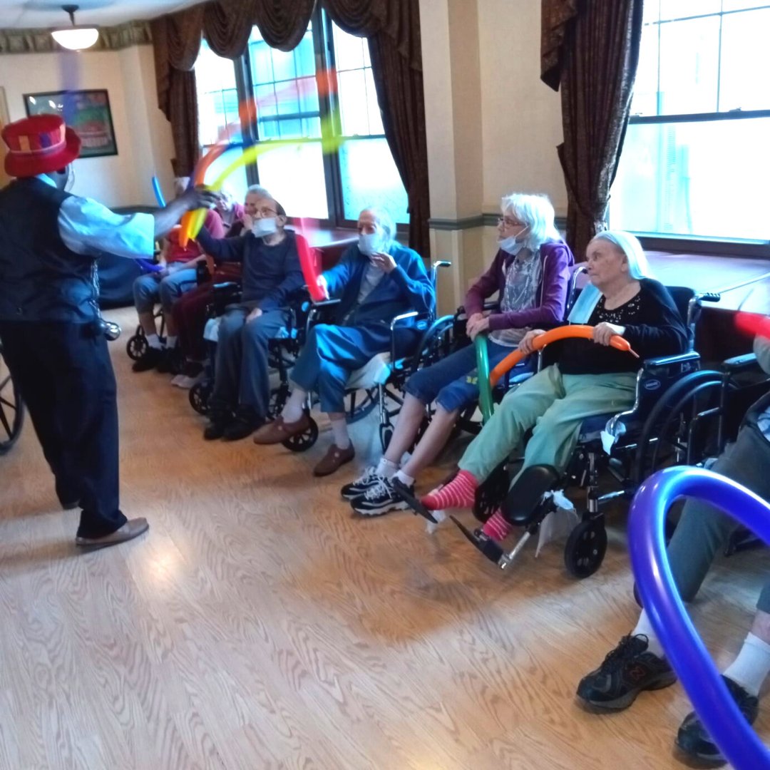 ExcelCareDover's tweet photo. Residents enjoyed interactive entertainment! The entertainer created fun balloon characters for everyone!
#HereToExcel #ExcelCareDover #EXCELCARE https://t.co/K0mi13iECA