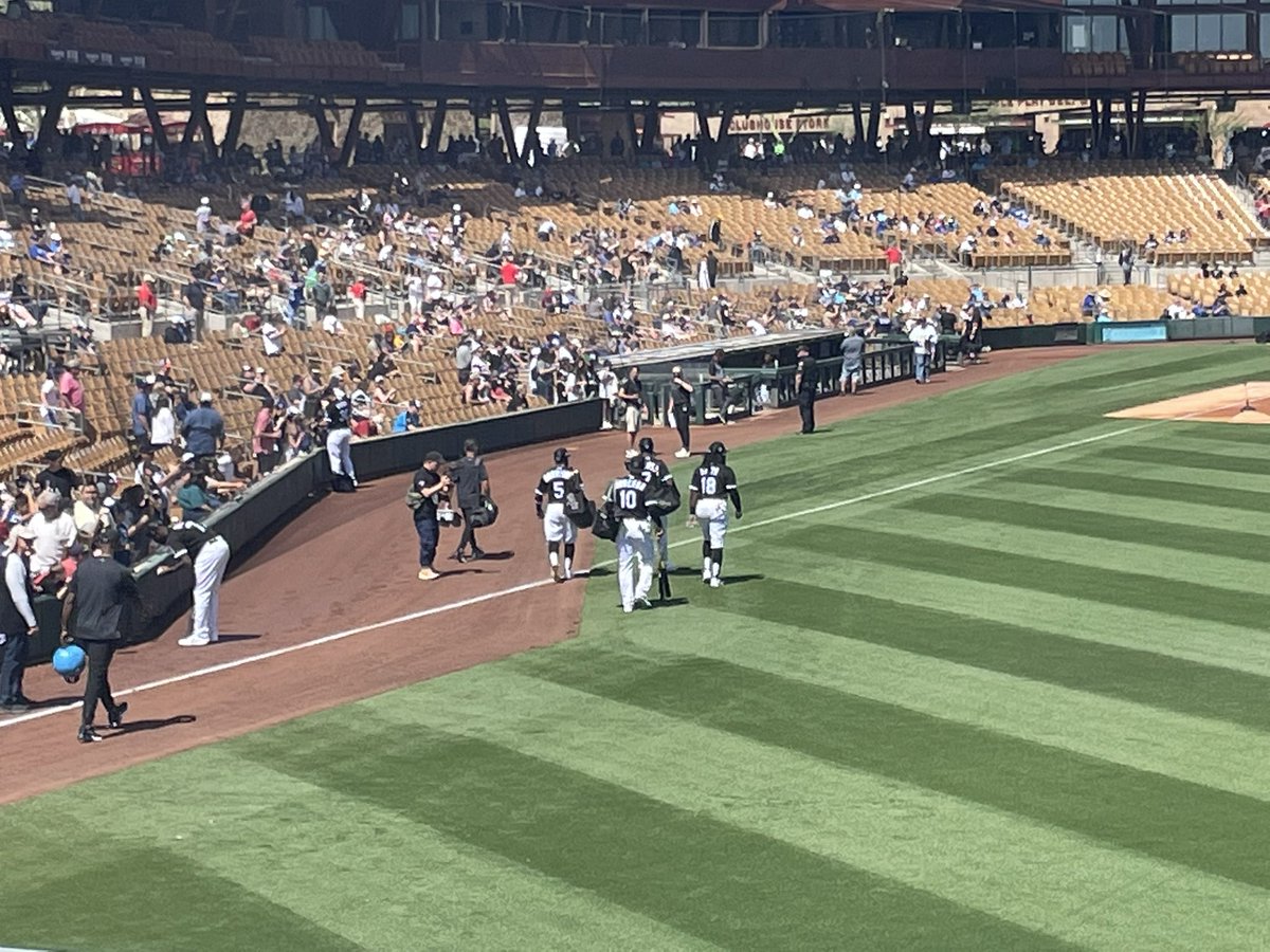 OTB_Baseball's tweet photo. Spring training game #4 #CamelbackRanch https://t.co/j5OaWlvOPZ