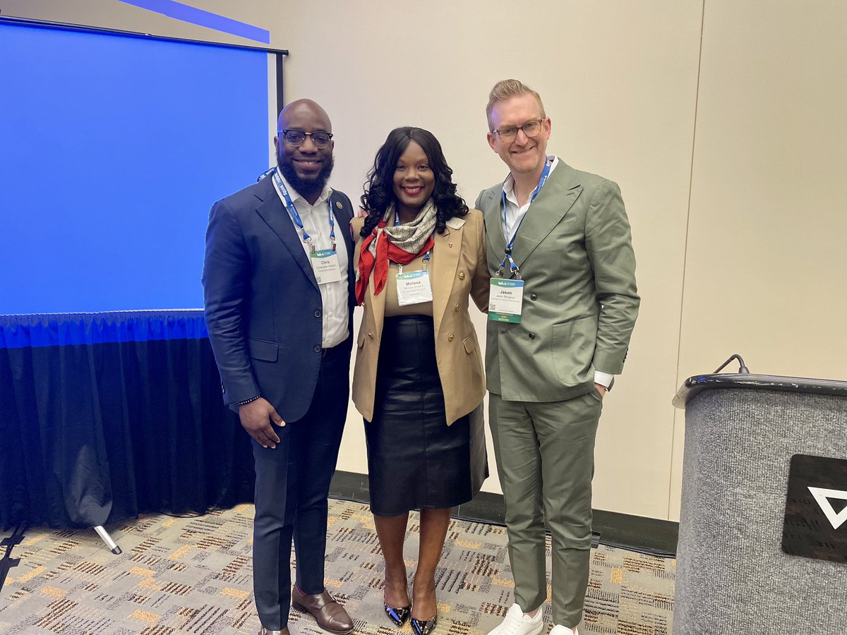 ScarletGraySLVP's tweet photo. BIG thanks to my @AFA1976 colleagues @ChrisGraham06 and @jtbergeron for an amazing #NASPA22 presentation💥 Special 🙌🏾 to @OhioStateGreeks and @StudentLifeOSU for showing your #buckeyelove ♥️ https://t.co/81KztSZPLb