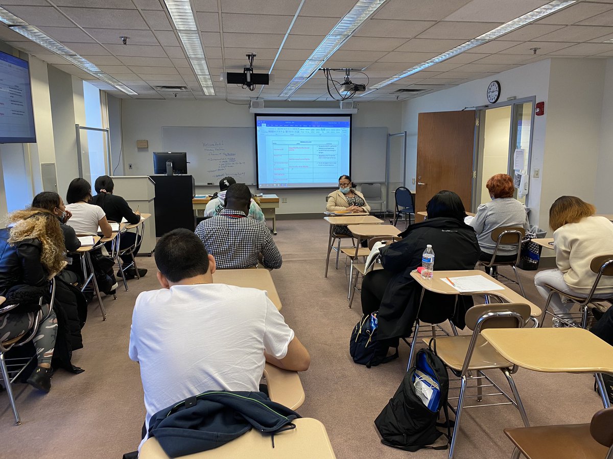 IIE_UCNJ's tweet photo. Today I visited Level 4 class with Professor Ravo Vernon. What a great class! #iie #iieucc #UnionCountyCollege #intensiveenglish #intensiveenglishprogram #esl #ESLPROGRAM https://t.co/lNowiROBbV