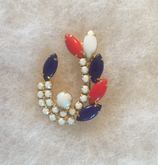 FunkyVintiques's tweet photo. We have added a few pieces of jewelry to our etsy store! https://t.co/CqZ8hnGWOJ
#funkyvintiques #vintagejewelry #costumejewelry #redwhiteblue https://t.co/UFjySRBOK9