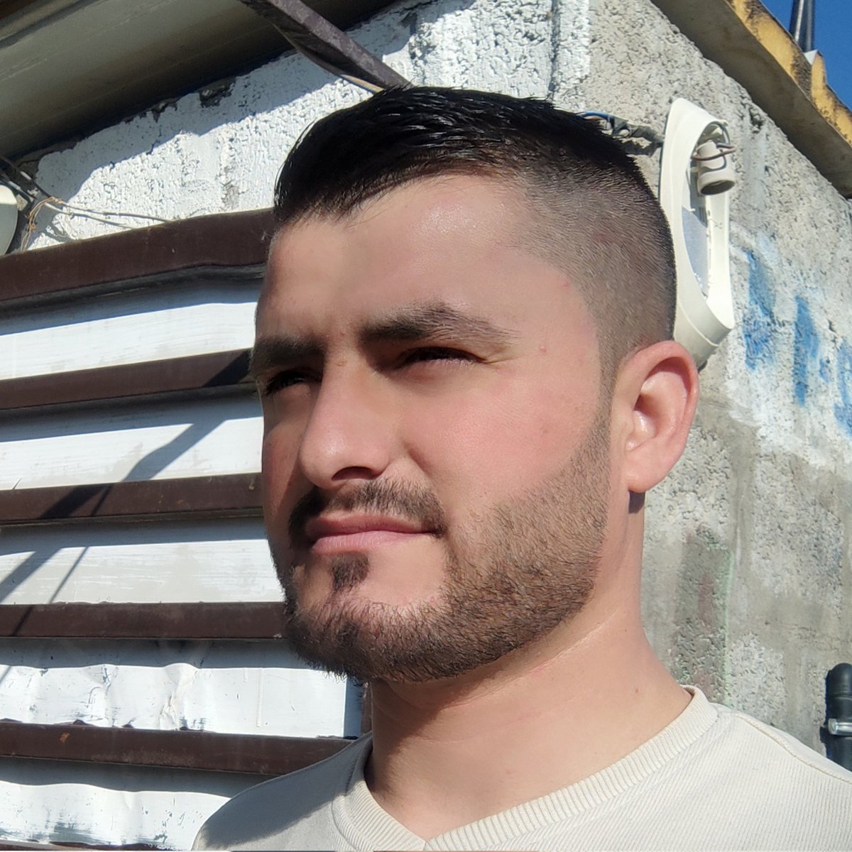 hosho2005's tweet photo. #صورة_ملف_شخصي_جديدة https://t.co/KGwhXW2UTf