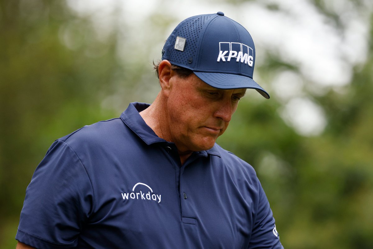GOLF_com's tweet photo. Phil Mickelson is no longer listed in the Masters field. https://t.co/uBdZGTnnt4