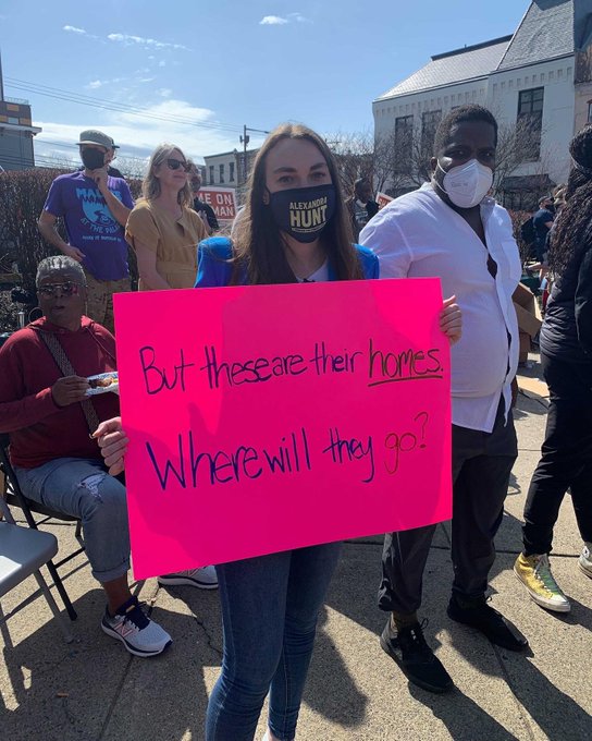 This past weekend Philadelphians gathered a the University City Townhomes to demand an immediate halt<a href="/tag/affordablehousing"class="tags"><span>#affordablehousing</span></a><a href="/tag/housingisahumanright"class="tags"><span>#housingisahumanright</span></a>
