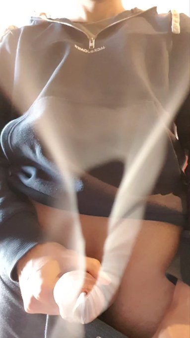 Want this on your face? https://t.co/4j9IYnbBvq