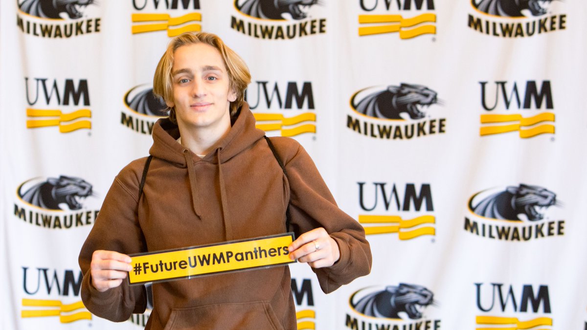 UWM's tweet photo. Are you a #FutureUWMPanther? Join @uwmadmit on campus April 1 for #UWMAdmittedStudentDay!
✅  Get the chance to win a $500 scholarship
✅  Hear from current #UWM students
✅  Meet faculty &amp; staff
✅  Get help with enrollment 

Register by Mar. 28! 👇  https://t.co/3bejSdGLPf https://t.co/nlz1s2PYpy