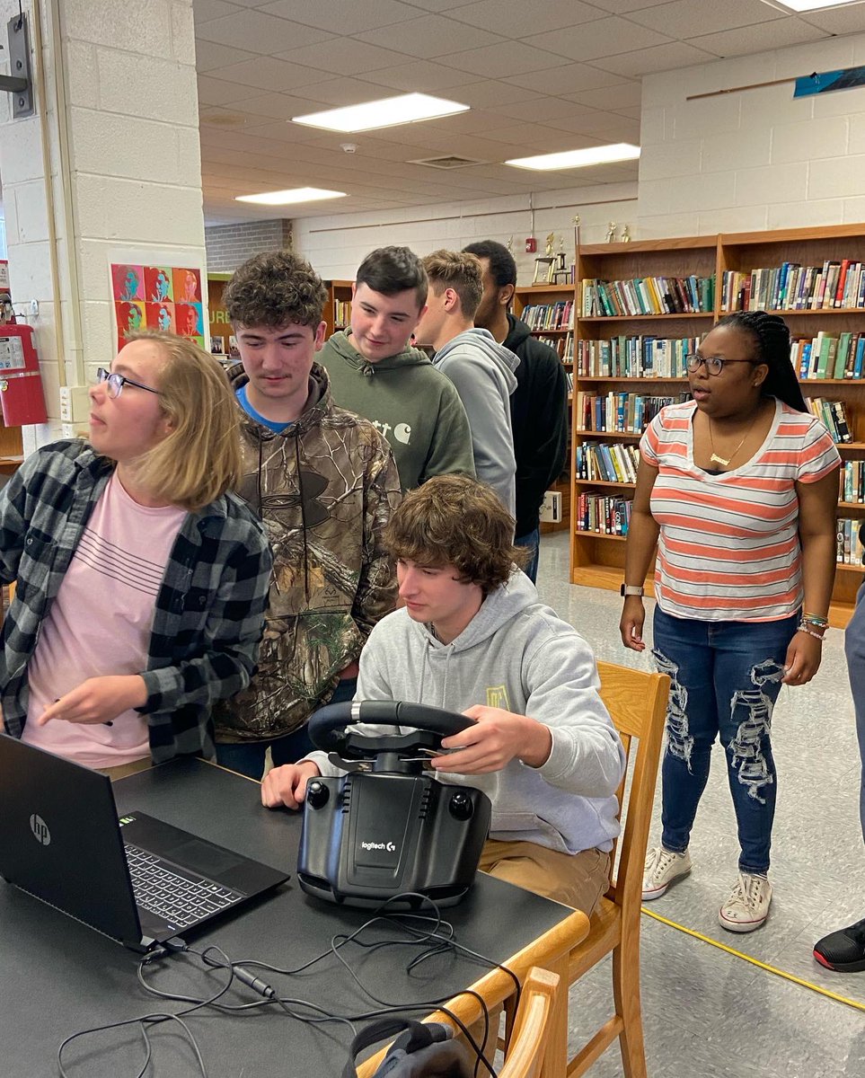 Students at Northside High practice maneuvering a “Big Rig” on the truck driving simulator today in an activity provided by NC Works and coordinated by Mrs. Bunn. #ctefornc #beaufortcountyncschools #madeinboco