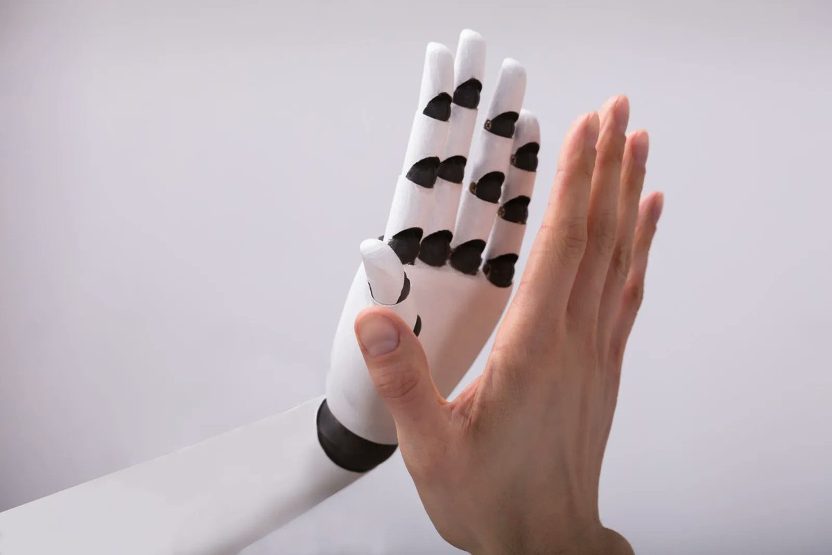 readdigital's tweet image. 77% of publishing executives say AI will be important for their success. But, nearly 50% of those polled said they had not yet explored any AI technology. Many cited internal challenges such as a lack of resources as key reasons. buff.ly/3hBmp4O