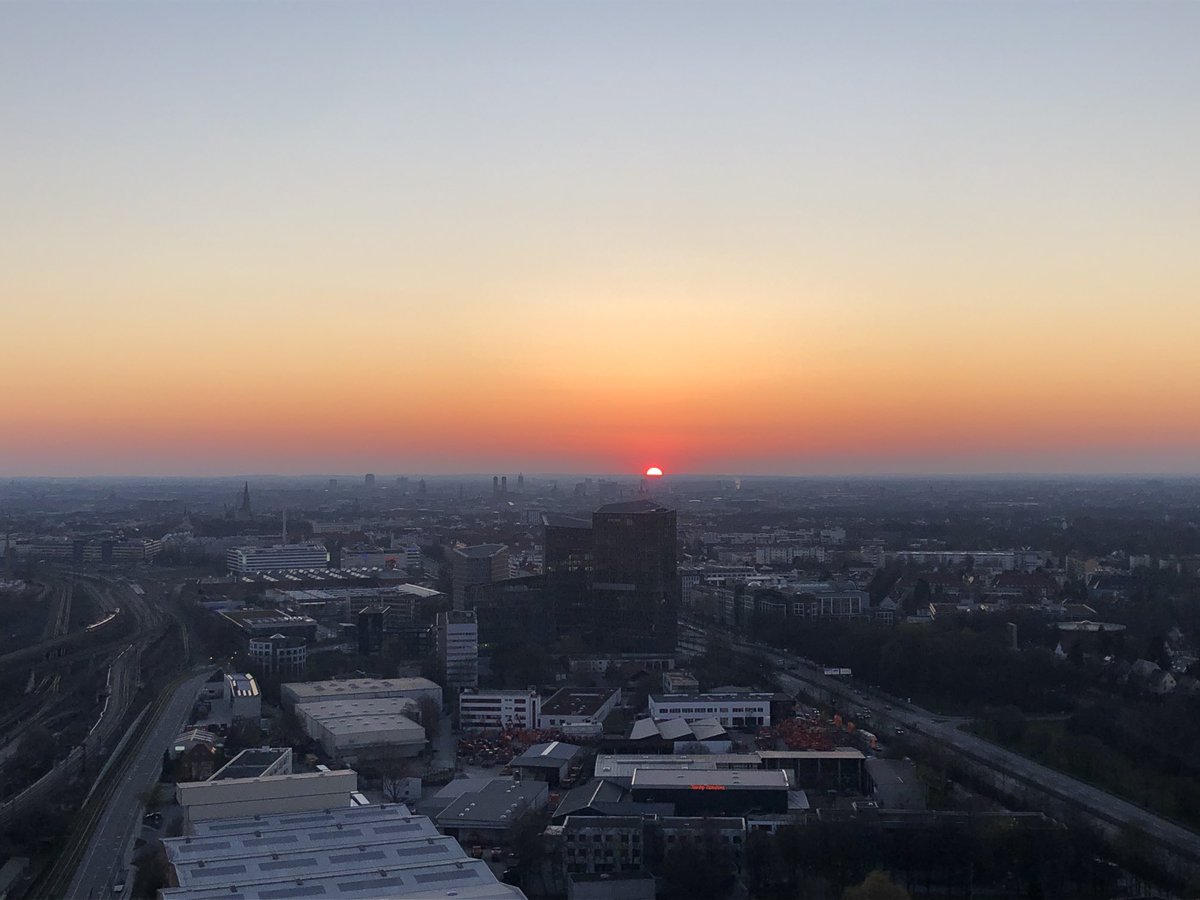 Iris Mayer tweet media