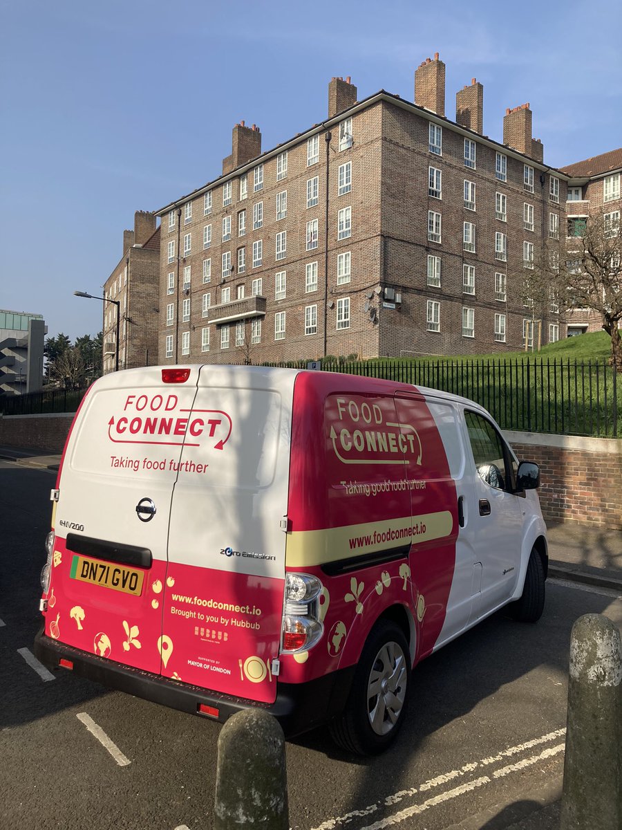 albrightonse22's tweet photo. Delighted to be a partner in this great initiative - enormous thanks to @hubbubUK @lb_southwark @MayorofLondon and our amazing staff &amp; volunteers, and to @sabrodrigues61 &amp; @evenor23 for cutting the ribbon on our shiny new electric van! 💚 https://t.co/sdHGRkEnjg