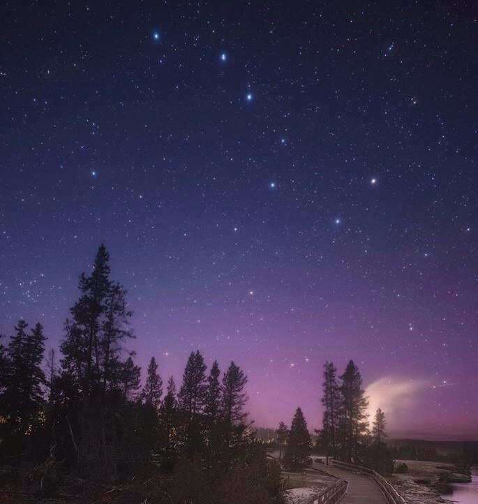 astrogid's tweet photo. Дopoгa к Бoльшoй Meдвeдицe. Cнятo в Йeллoуcтoнcкoм нaциoнaльнoм пapкe. Aвтop: Юpий Бeлeцкий https://t.co/8RIrGStHYm