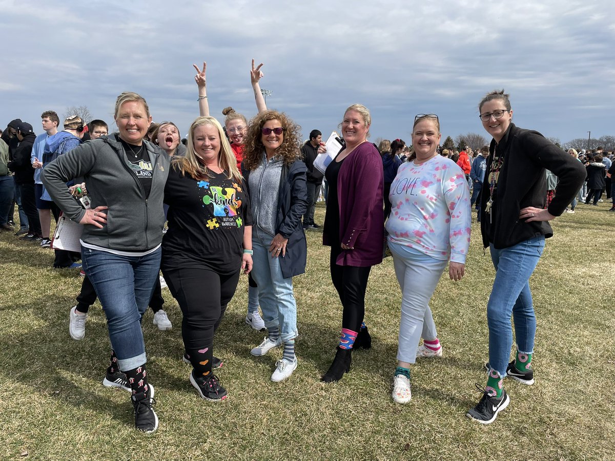 zeelandlinks's tweet photo. It is officially Unified Week at Zeeland and we would like to highlight some important topics this week. Today’s idea is awareness. We would like to demonstrate this topic is by celebrating World Down Syndrome Day! Here are some pictures of students and staff rocking their socks! https://t.co/rxUKpsTfLn