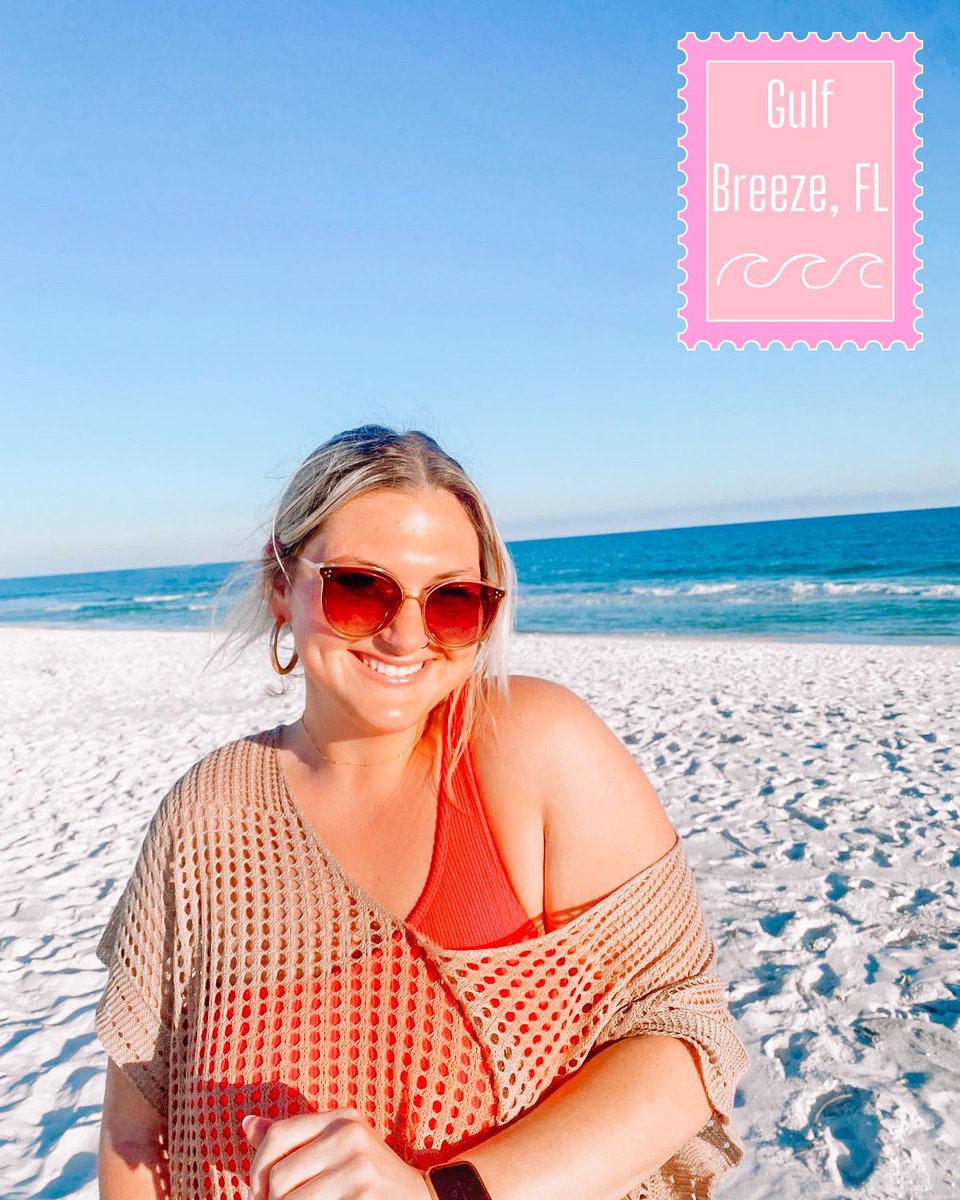 AlphaPhi1872's tweet photo. no travel fees, but these phis travel! enjoy a postcard from alpha phi! we wish everyone a happy week back! 🤍💌 https://t.co/06Ky6Aq6Mt