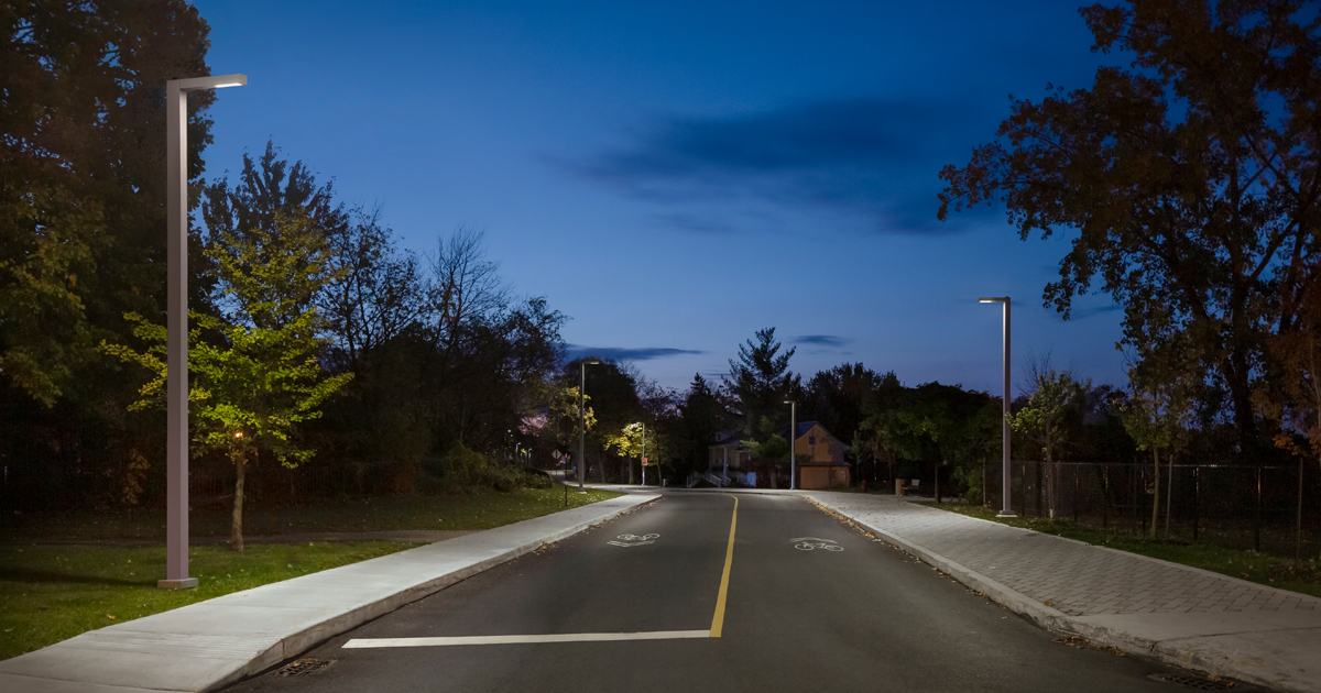 LuminisLighting's tweet photo. Bellevue street and area columns deliver over 14,000 lumens depending on the model. More light output means greater street safety in high-traffic areas. https://t.co/DBQCSC0IpY
#exteriorlighting #LEDlighting #lightingproducts #lightingdesign #luminislighting https://t.co/DTPgwvtp2T