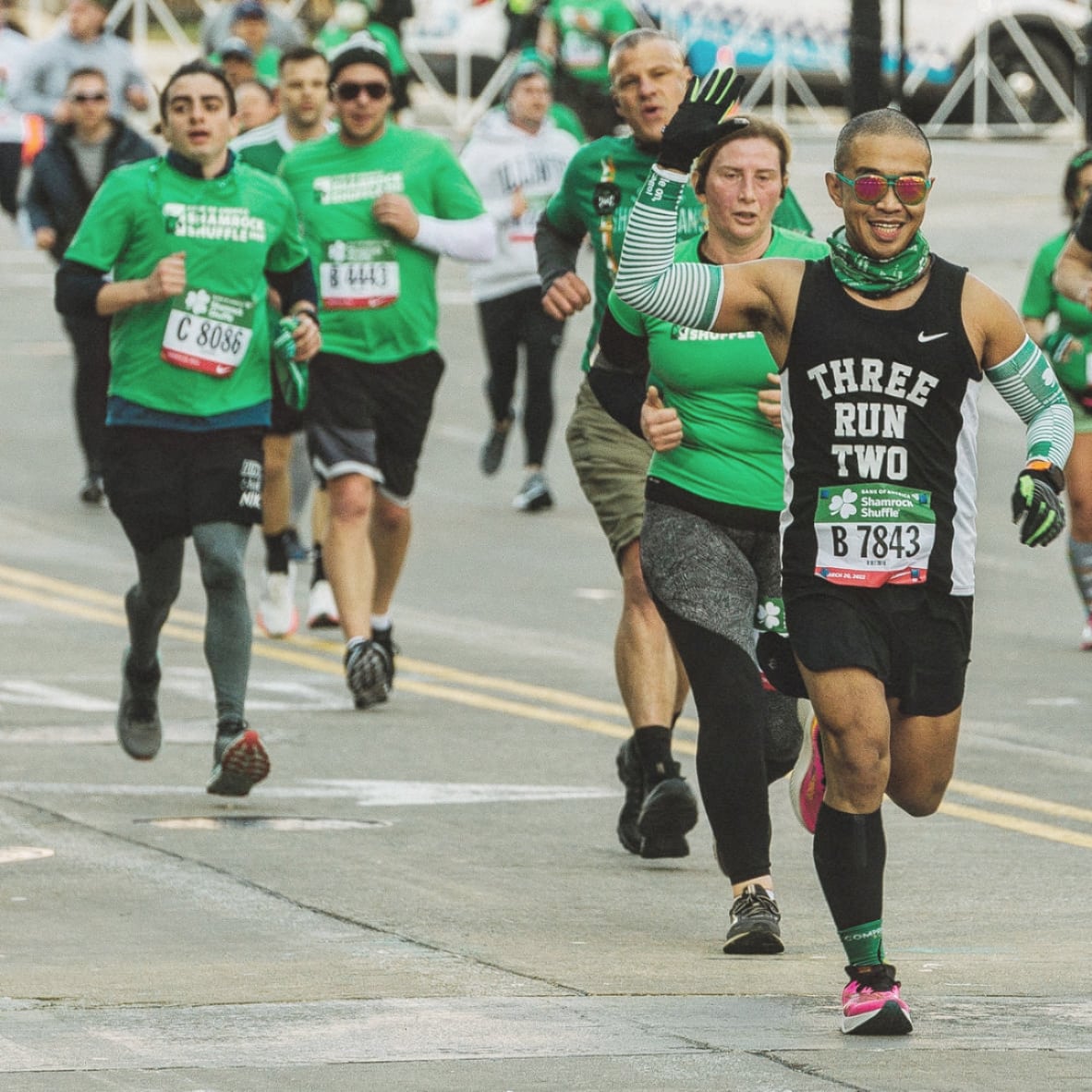 romrome's tweet photo. Yesterday, I joined 16,000+ runners bid farewell to winter πππβ£
βΆβΆβΆβΆ #3RUN2 #ChicagoIsForRunners #runCHI #ShamrockShuffle #SundayRunday https://t.co/Sfc0XKPAVB