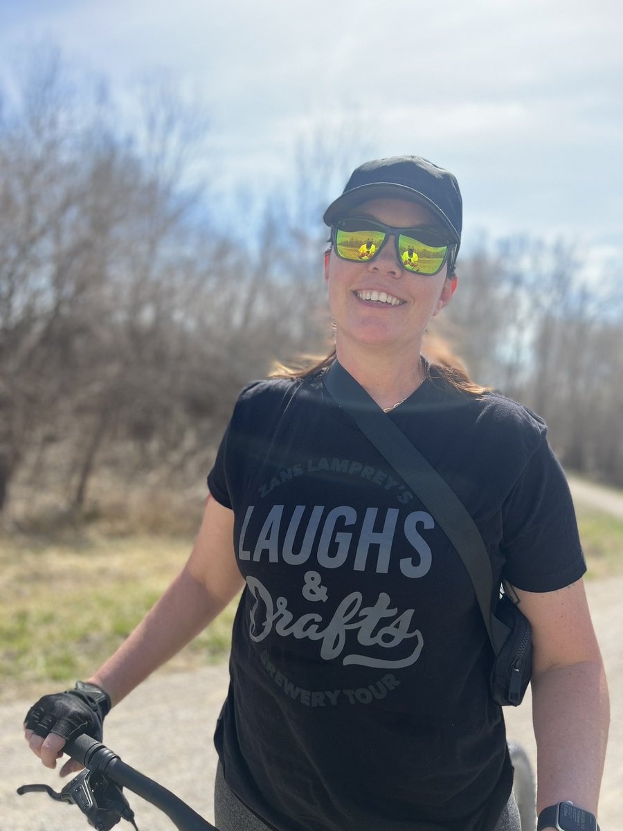 Bohannon00's tweet photo. @zanelamprey with the new tour, we can’t wait to see the return trip to the #STL.
And though it’s technically not @adv3nturegear, the #laughsanddrafts shirt is getting some biking miles on it! https://t.co/s2NkZxHSwF