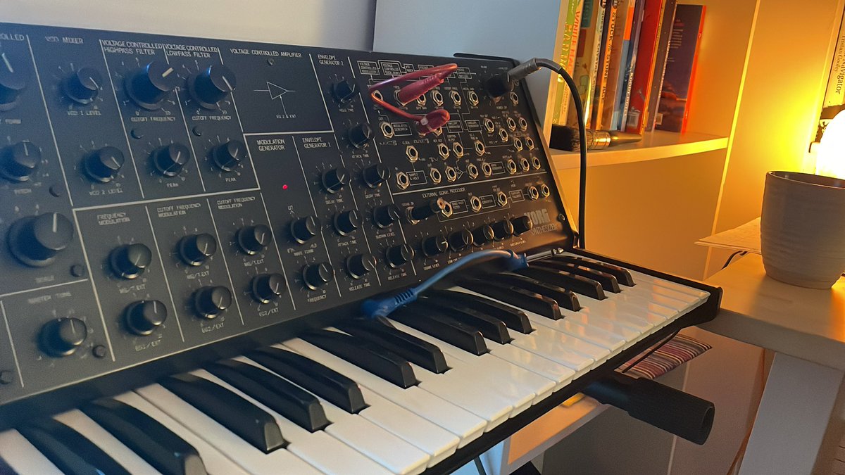 gregory_LOR's tweet image. Glad to have this bad boy back in play. #ms20 #analoguesynth
