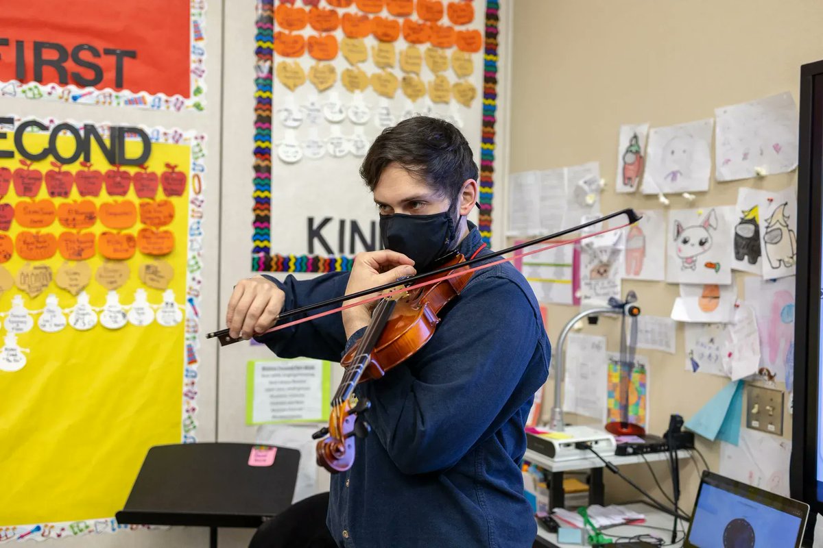 KentSchools415's tweet photo. “Music is a way for students to be fully present and connected to others while [working] together and improving themselves to create something beautiful.” - Daniel Baskin, Itinerant Orchestra Teacher

#MusicinOurSchoolsMonth #TeamKSD https://t.co/kpB5YId0jn