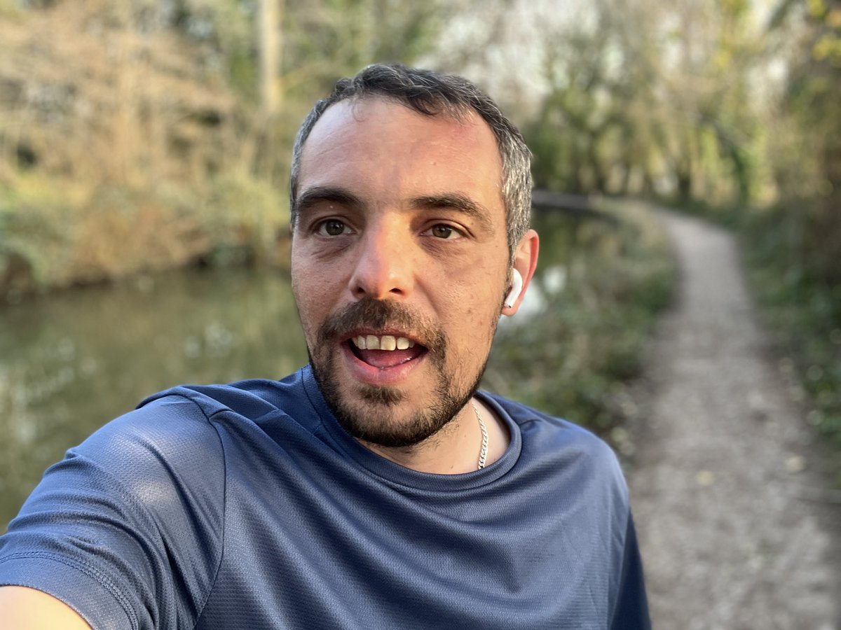 MikeAstles's tweet image. #runningwanker 

Lovely evening for a run. Had @jowhiley helping me along! Thanks Jo! 😀😆