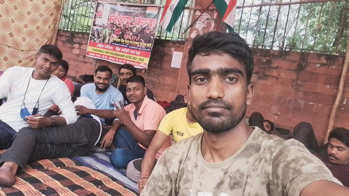 आर एक बार फिर twitte campaign
रेखा जायेगा मित्र आप सभी तेरियां कोरलो
#SSCGD2018 #SSCGD18_8FEB_DELHI_CHLO
#Sscgd18_Amitshah_Joining_Do
#SSCGD18_नियुक्ति_नहीं_तो_वोट_नहीं
#SSCGD18_युवा_मांगे_नियुक्ति
youtu.be/VCYzVw3-Jm8