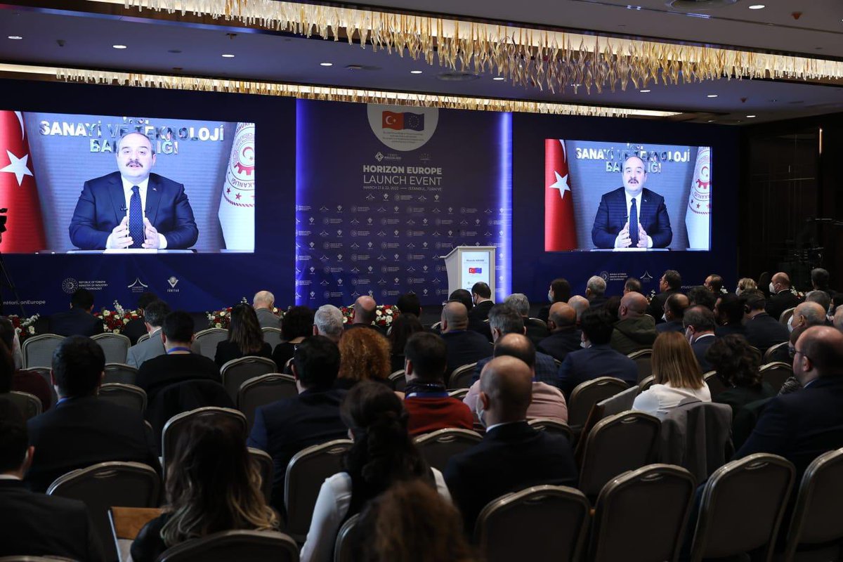 ProfHasanMandal's tweet photo. Birlikte Başarmaya Devam Ediyoruz!💯

Kurumumuzun ev sahipliğinde düzenlenen Ufuk Avrupa Açılış Etkinliği'ni gerçekleştirdik.

Ufuk Avrupa Programı'na katılımımızda emeği geçen tüm paydaşlarımıza teşekkürler!

Birlikte çalışmaya devam ediyoruz!👏

#TürkiyeinHorizonEurope https://t.co/Y7HioANhvq