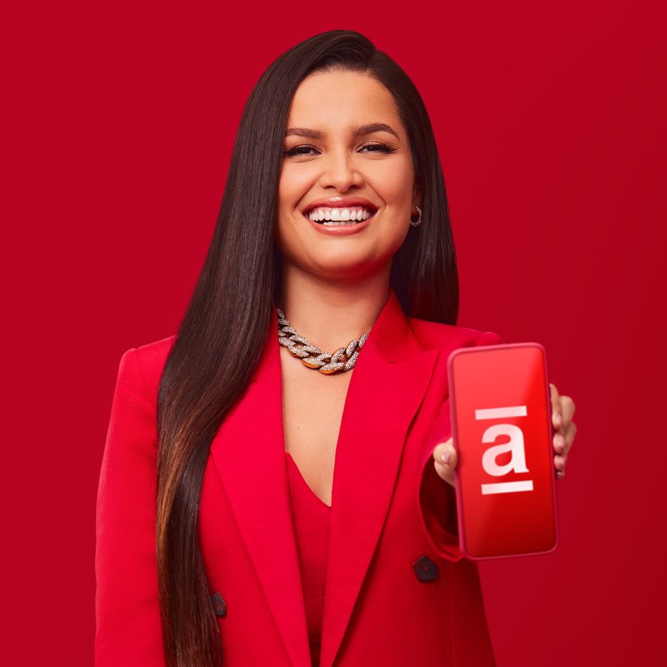 americanas's tweet photo. olhando pra essas imagens você promoveria a minha embaixadora a big boss das ofertas? 🥺🤏

#JulietteNaAmericanas #BBB22 #AmericanasNoBBB https://t.co/zfTLtSo7kF