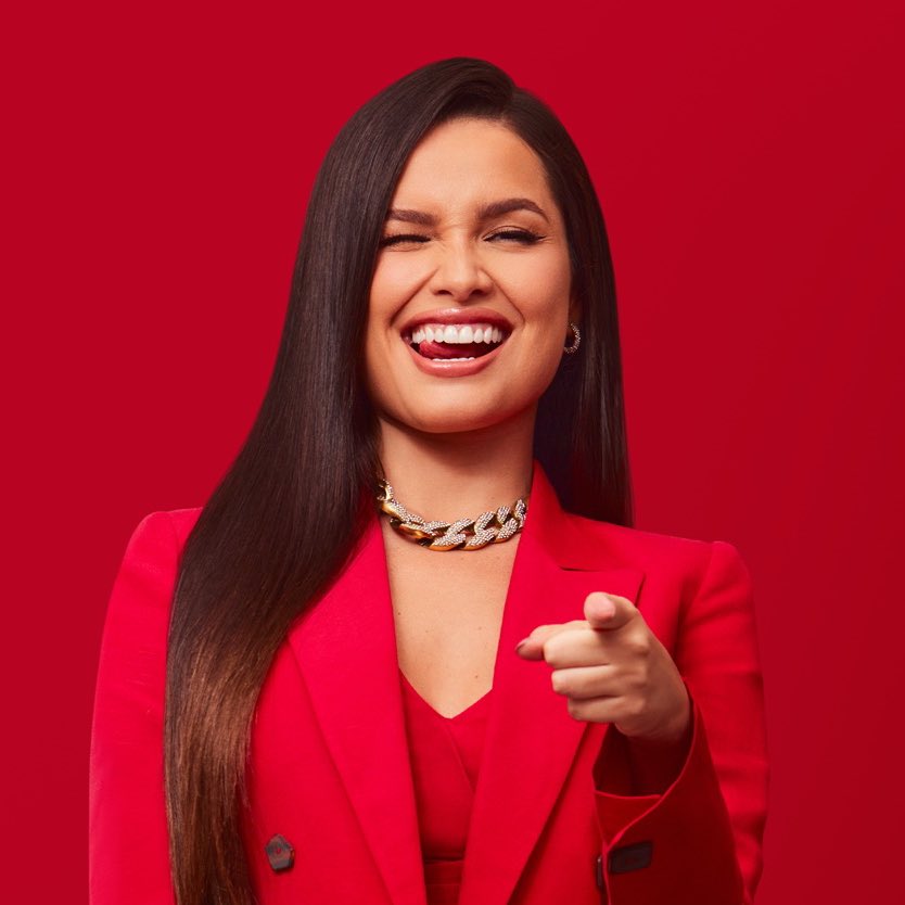 americanas's tweet photo. olhando pra essas imagens você promoveria a minha embaixadora a big boss das ofertas? 🥺🤏

#JulietteNaAmericanas #BBB22 #AmericanasNoBBB https://t.co/zfTLtSo7kF
