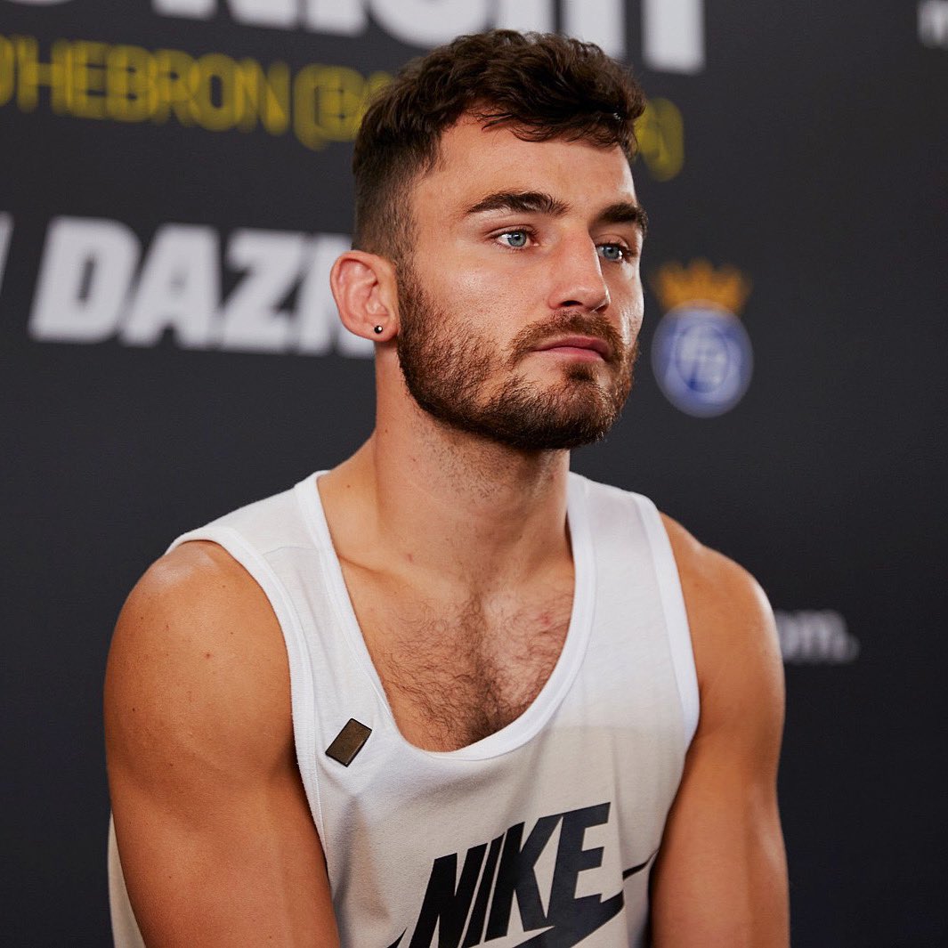 CyrusRamone's tweet image. All IN! 🎰
-
16th April, 8 Rounds. Climbing these welterweight rankings every fight!
-
Tickets Available - £40, £60, £100, £150, £300 (VIP)
-
#BennHeerden
@MatchroomBoxing @DAZNBoxing  @Kilfrost_Ltd @msksportsinjury @foodfusion2015