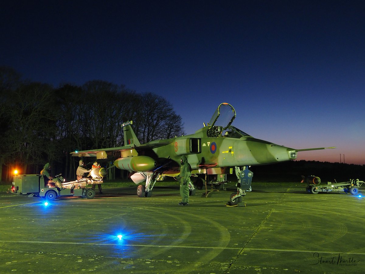 stunt109's tweet image. Superb afternoon and evening @Bentwaters_CWM shooting XX741 @simplyplanes @milairpix @OlympusUK @OMSYSTEMcameras #aviation #Bentwaters #avgeek #JaguarXX741