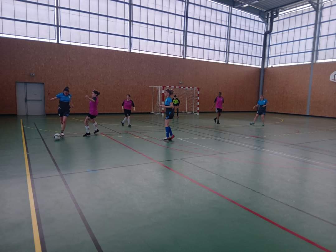 ⚽️ 𝟐𝟎 𝐦𝐚𝐫𝐬,l'équipe 𝗳𝗲́𝗺𝗶𝗻𝗶𝗻𝗲 𝗳𝘂𝘁𝘀𝗮𝗹 a participer à un tournoi. 

Elles arrivent 3eme en jouant face à des équipes qui évoluent en championnat durant l'année.

🤝 Merci 𝗩𝗶𝗹𝗹𝗲𝗻𝗲𝘂𝘃𝗲-𝗧𝗼𝗹𝗼𝘀𝗮𝗻𝗲 pour l'accueil et l'organisation du tournoi.  #pessac