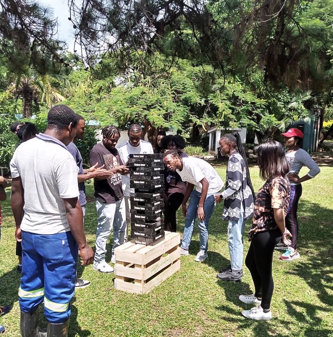 KwangalaZone's tweet photo. 🎵Go gamer, it’s your birthday, we’re gonna party like it’s your birthday, you gotta rent Kwangala Zone cause it’s your birthday! 🎵🎱🃏 Rent now +260 770 568 945 

#KwangalaZone #LifesizedGames #AllowIt https://t.co/7HXgZ19l1w