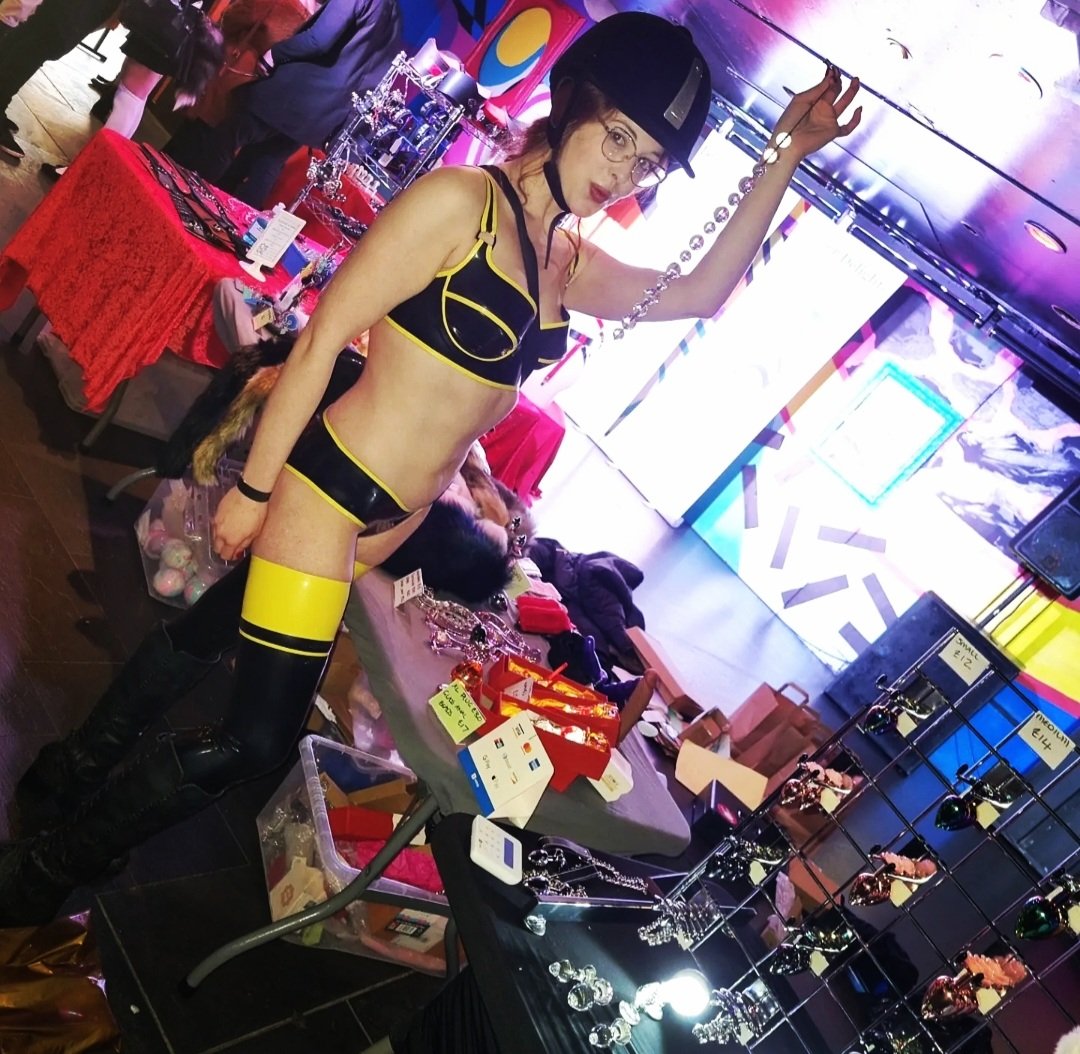 FunBombz tweet picture