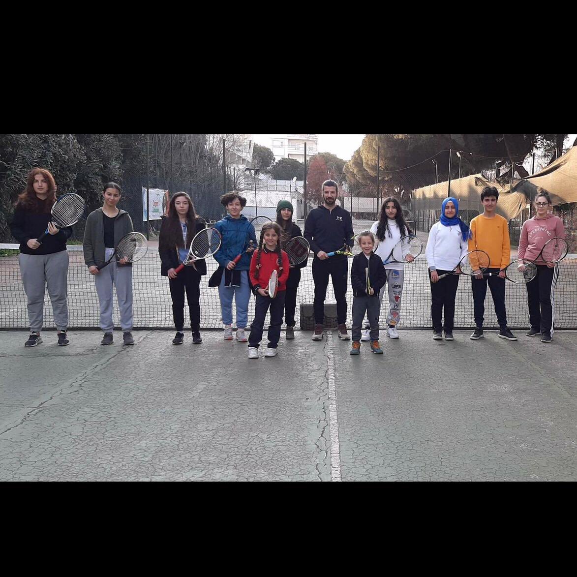 degerlizamanlar's tweet photo. #salihli Tenis çalışmalarımız 

@kasapoglu https://t.co/n8mdzmX0b0