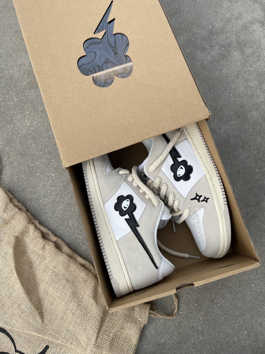 davrilsupply's tweet photo. New f*ckg drop !
Jeudi 31 Mars 19h00 https://t.co/2815KnjS3d
