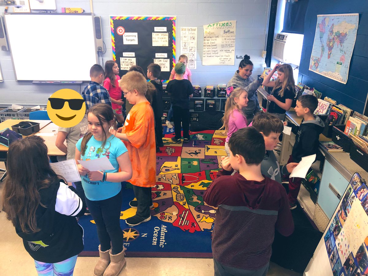 SalmonRoom2A's tweet photo. Students teaching each other by participating in a cooperative learning strategy ! #insideoutsidecircle @WestCler https://t.co/DqiBr8OwFx