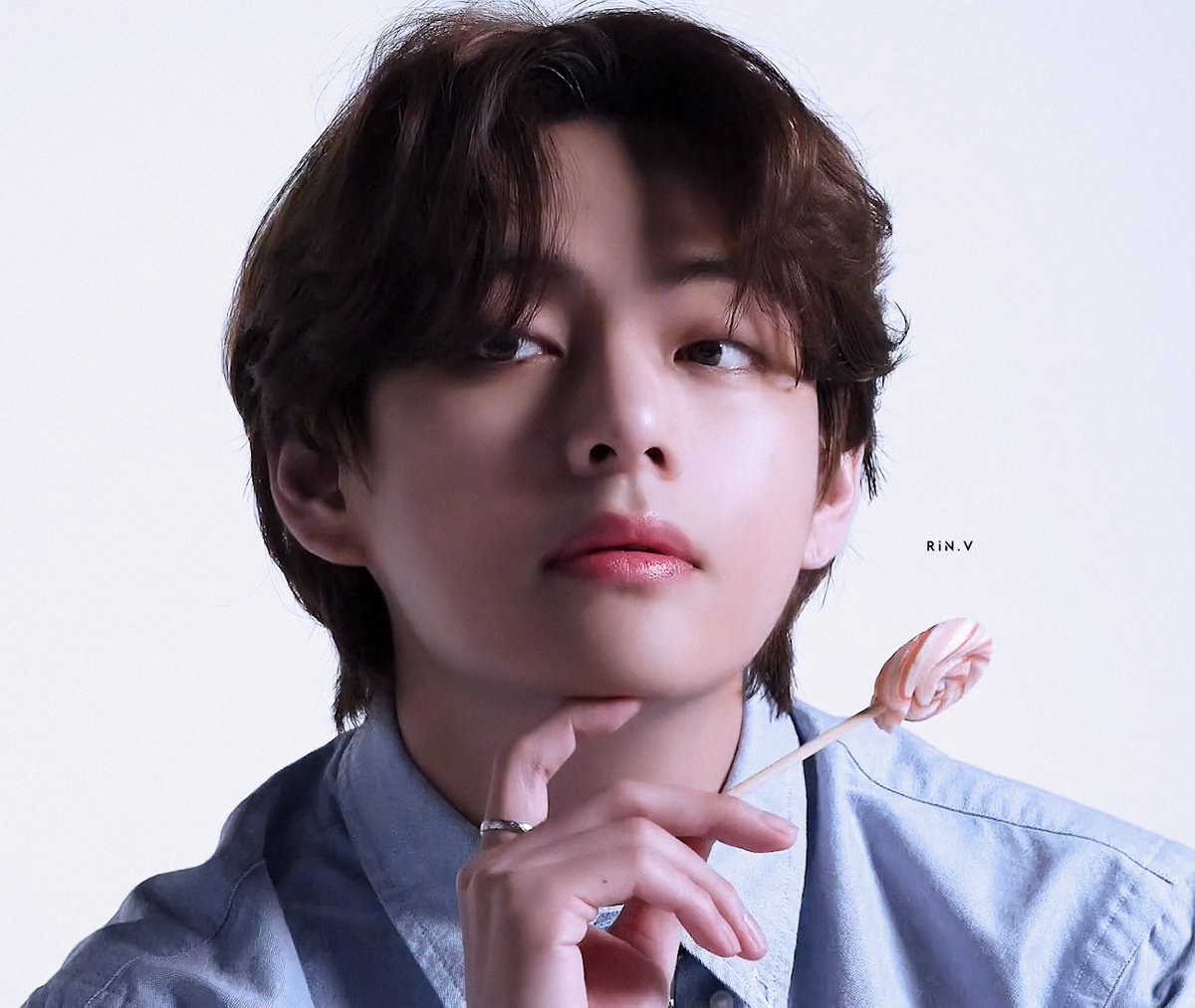 Rin_v_taetae's tweet photo. 📎https://t.co/ytCPU5JmHR
BTS ‘DECO KIT’ Photoshoot Sketch
#BTSV #V #태형 #TAEHYUNG https://t.co/f1p0NdDSb2