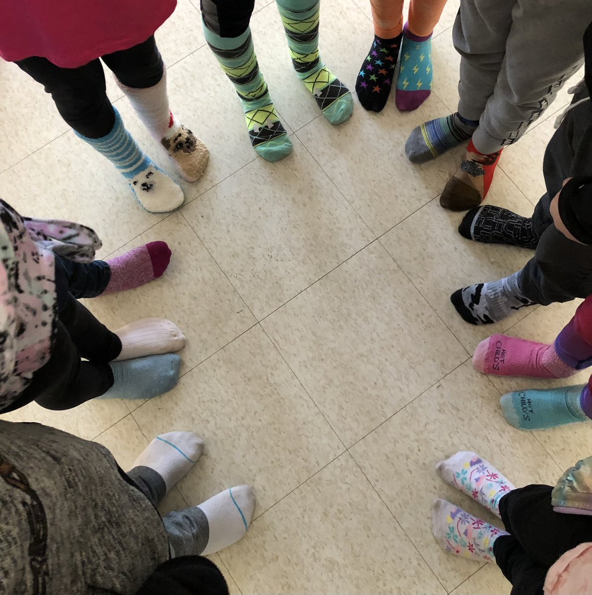 HillsdaleES's tweet image. Today is World Down Syndrome Day and at Hillsdale we wore #lotsofsocksscdsb to recognize and celebrate inclusion and the contributions of people with Down Syndrome. When sharing their socks today, one student said, “inclusion means everyone playing together”. #InclusionMeansSCDSB