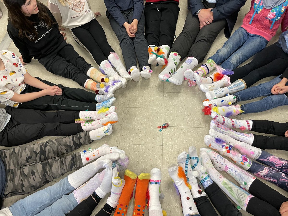 Check out our Grade 3/4 class showing off their wacky socks on World Down Syndrome Day.  Can you spot the stylish socks made just for the Principal? ⁦@teachmarek⁩ ⁦<a href="/ECharbonneau6/">E Charbonneau</a>⁩ #crazysockday