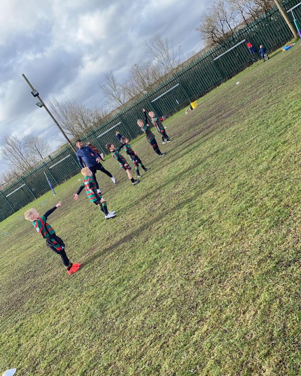 Calling on all local businesses - We are Waterhead Warriors U7s and we really would like a sponsorship or two or three in order to buy our new kit/training kit and other major essentials.
Grow your business with a sponsorship
Get in touch now - 
Waterhead Warriors u7s need you 👉🏼