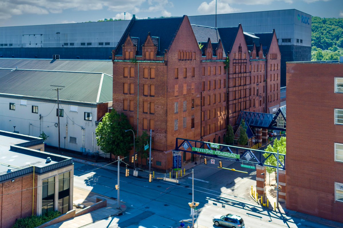 RIDC_SWPA's tweet image. We’re so glad Spring has brought a sunny day to Pittsburgh 🌻 #Pittsburghstrong #RIDC #springtime