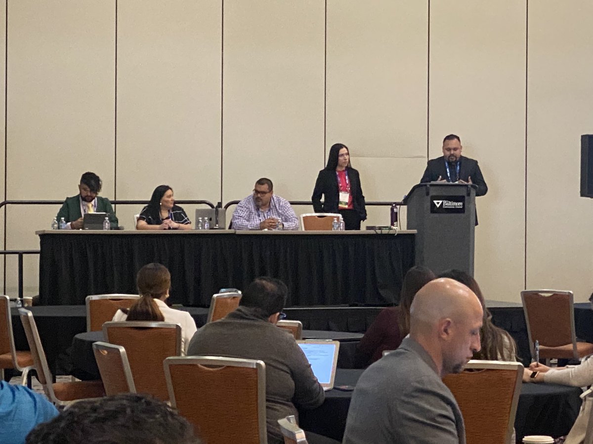 mvasquez619's tweet photo. This panel on familismo in the Latinx/a/o community is 🔥🔥@agonzal6 @MelissaAbeyta @StrwiseScholar @Duran760 @Dr_RocioH #NASPA22 #SEMILLAS @sdsucoe https://t.co/5Ugy8jQakp