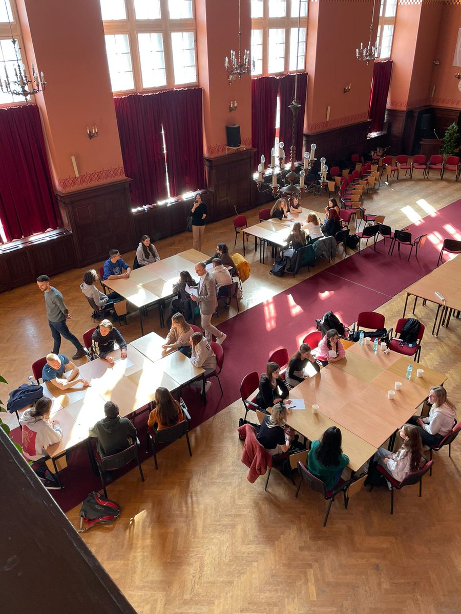 englishbydavid's tweet photo. Day 1️⃣ - Our #ScienceAcrossEurope project has just started: after getting to know each other, we've taken some workshops on biomass at the University of Technology @EUErasmusPlus @proyectocartama @mmarmalea 🇵🇱 https://t.co/Pi5aelRbtD