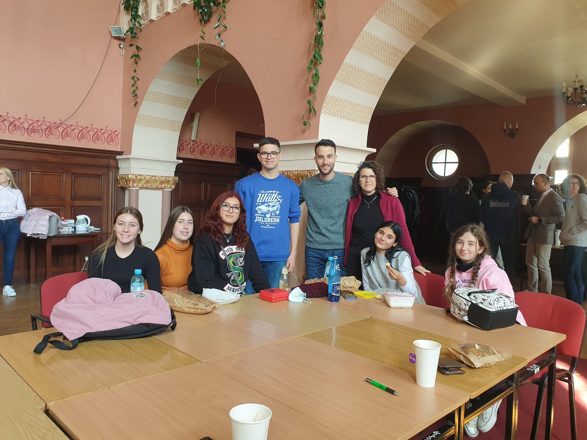 Day 1️⃣ - Our #ScienceAcrossEurope project has just started: after getting to know each other, we've taken some workshops on biomass at the University of  Technology <a href="/EUErasmusPlus/">Erasmus+</a> <a href="/proyectocartama/">IES Cartima</a> <a href="/mmarmalea/">M Mar Garcia</a> 🇵🇱